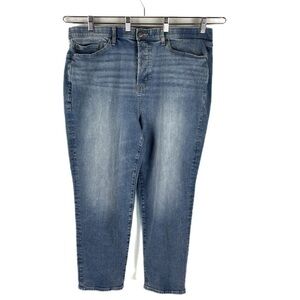 Torrid Cropped Jeans size 18R Medium Wash